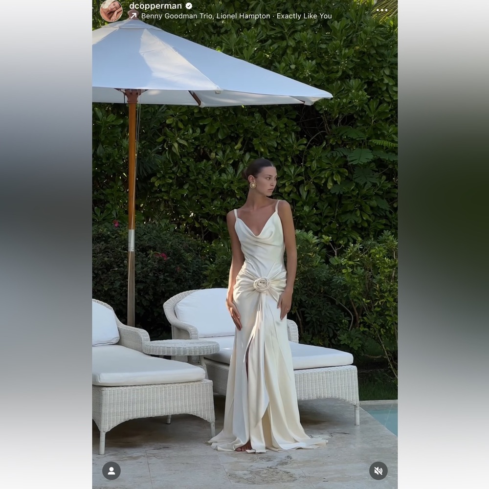 DATT Official Semi Venus Gown